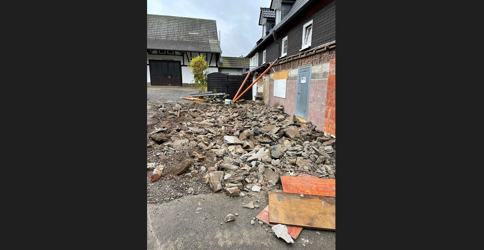 Abbruch einer alten Betonbodenplatte